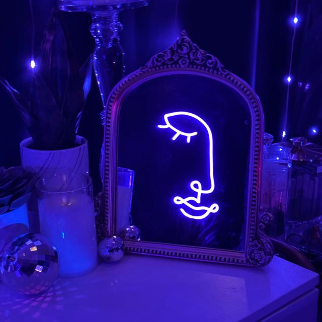 The Microneedle: The Full Series 